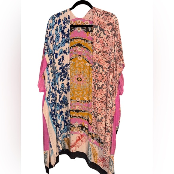 Love Stich Colorful Floral and Abstract Kimono - Picture 2 of 8